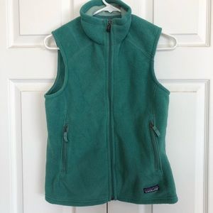Patagonia green vest size small